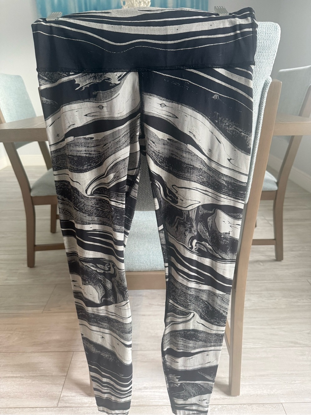 lululemon athletica Black and White Marble-Print Leggings
